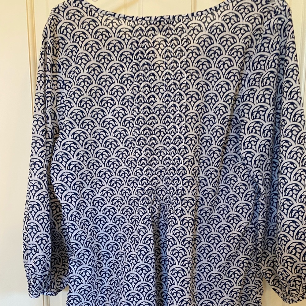 Talbots navy and white tunic top.